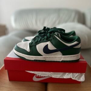 Nike dunk low